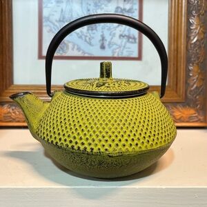 Yellow-Green Cast Iron Teapot with Black Handle